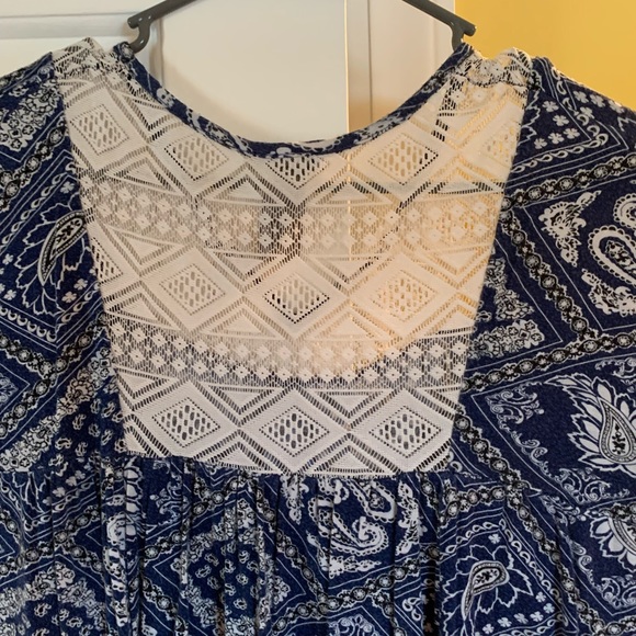 Cotton and lace top - Picture 9 of 10